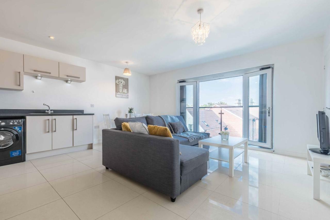The Penthouse @ Waterside Grange Leilighet Slough Eksteriør bilde