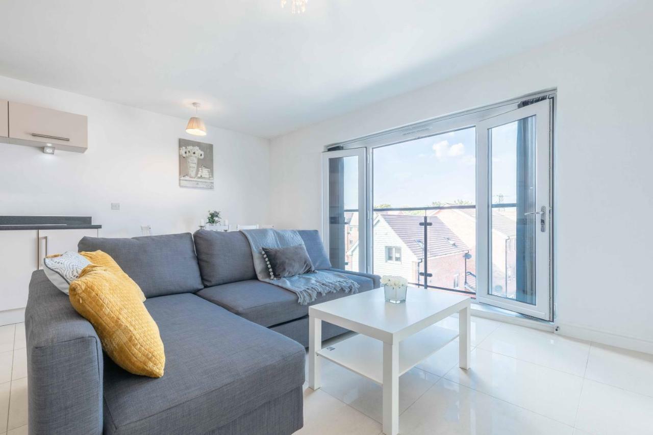 The Penthouse @ Waterside Grange Leilighet Slough Eksteriør bilde